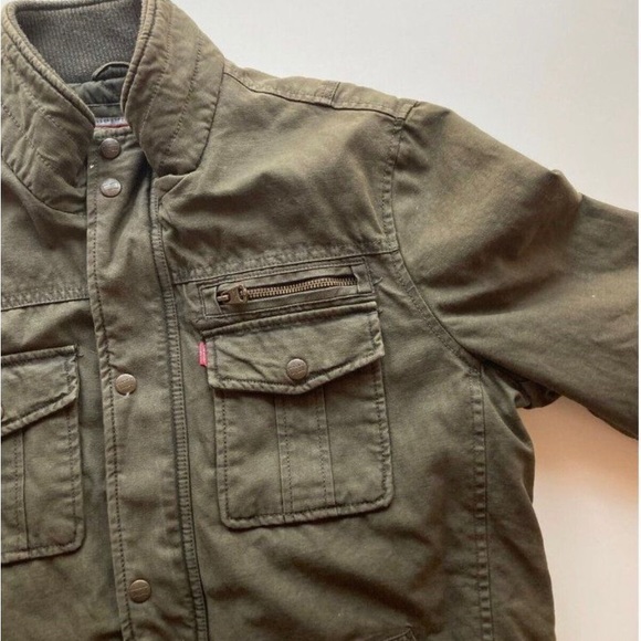 Men's LEVI'S Olive Washed Cotton Canvas Two Pocket Military Jacket, Size M - Picture 5 of 10